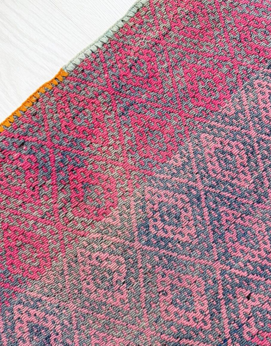Alpaka İpi Renkli Kilim