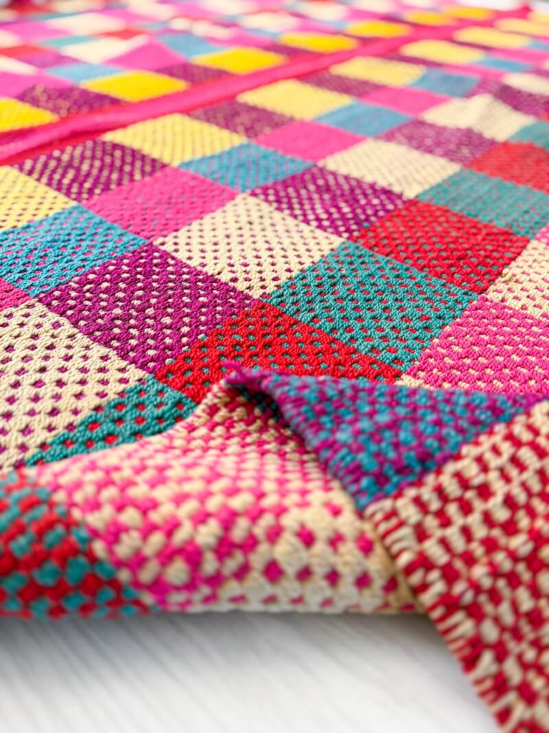 Alpaka İpi Renkli Kilim